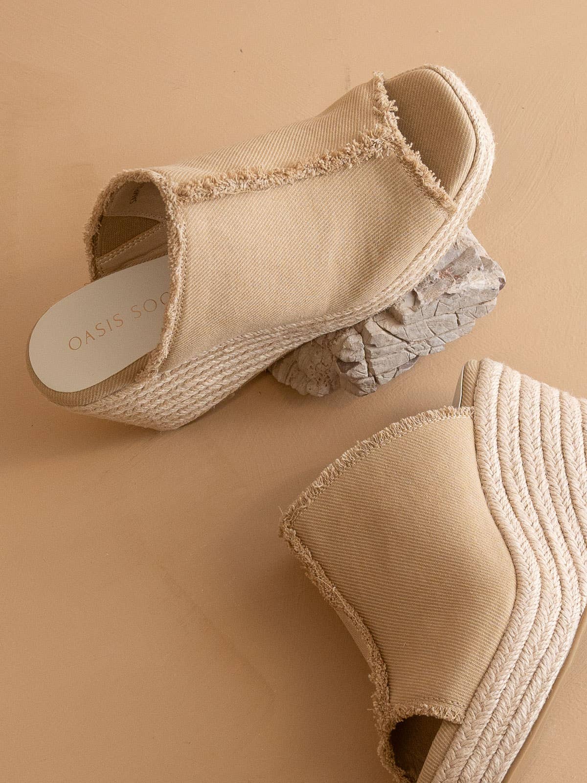 The Verona | Khaki Frayed Denim Espadrille Wedge: KHAKI / 9