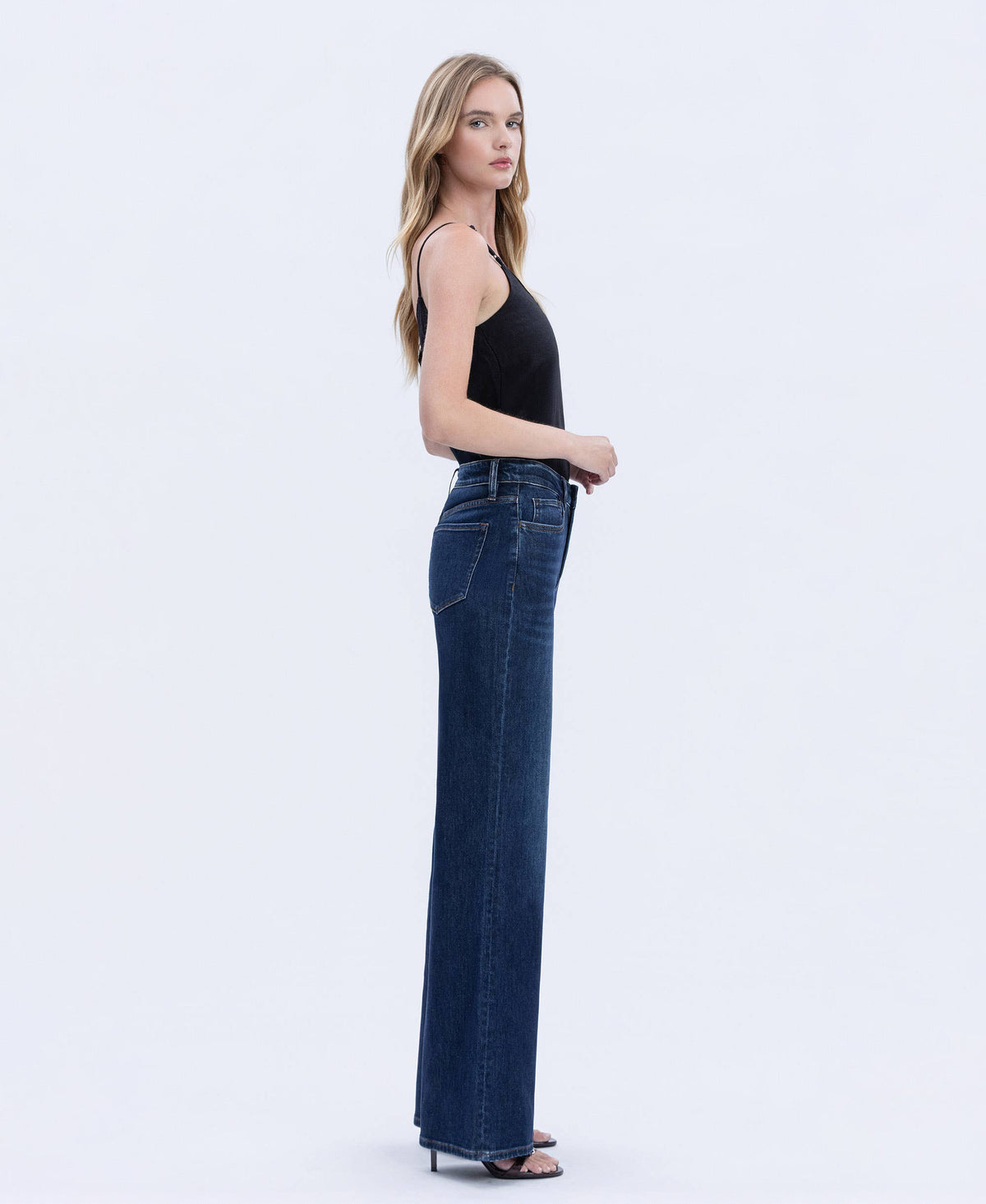 SUPER HIGH RISE FULL LENGTH DARK WASH WIDE JEANS T6937: UPLIFTED JEWEL / 27