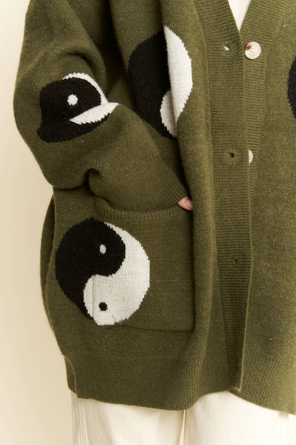 OVER SIZED YIN YANG CARDIGAN: Brown / S/M