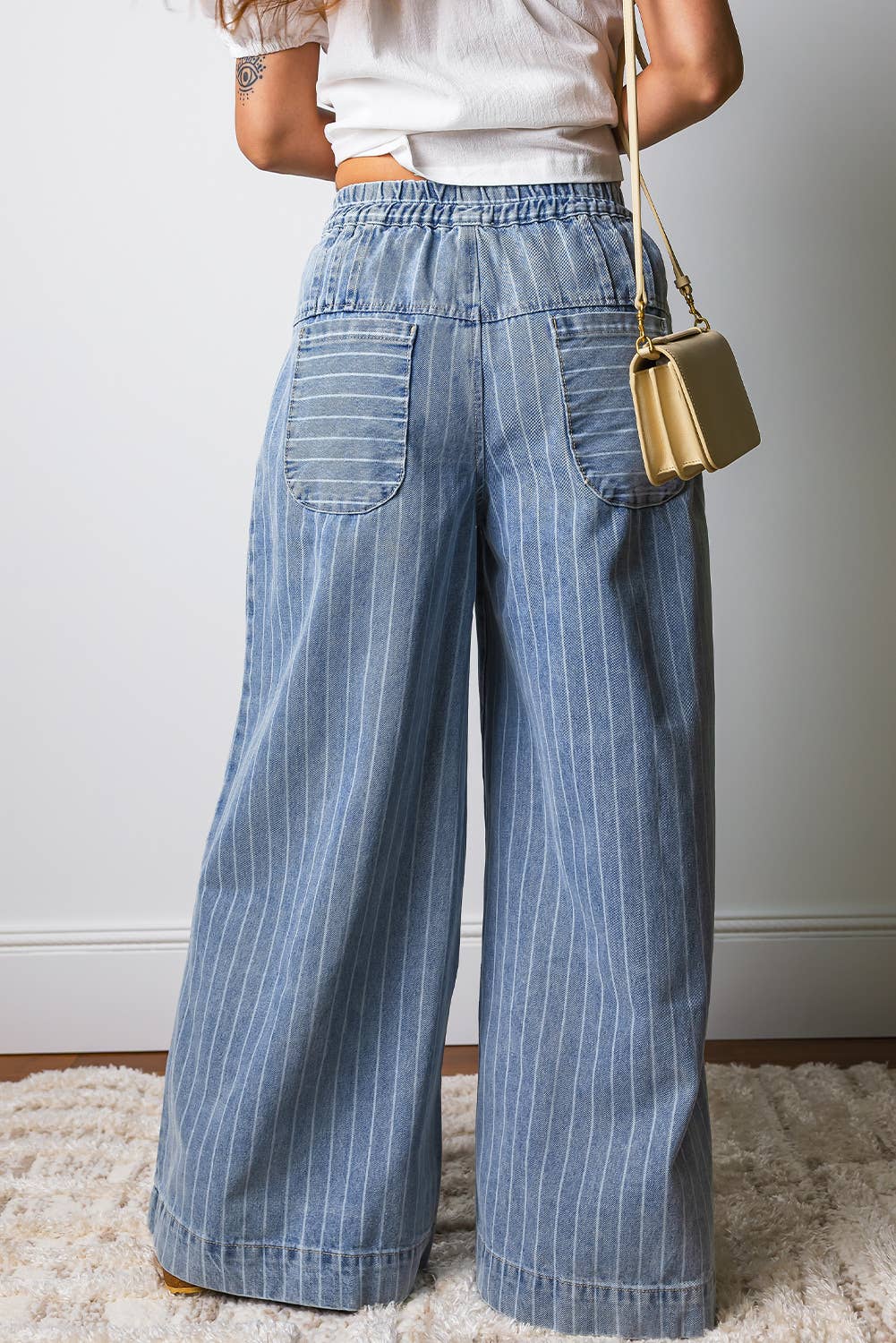 66 Plus Size Button Pleated Drawstring Waist Wide Leg Jeans: Blue / 2X