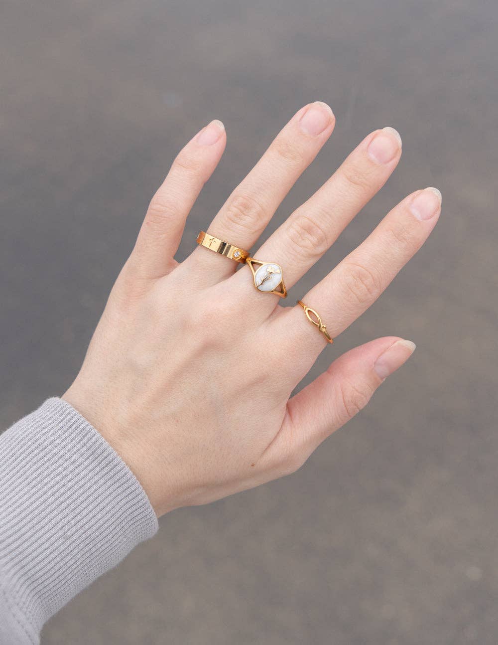 Eternity Gem Ring: 8