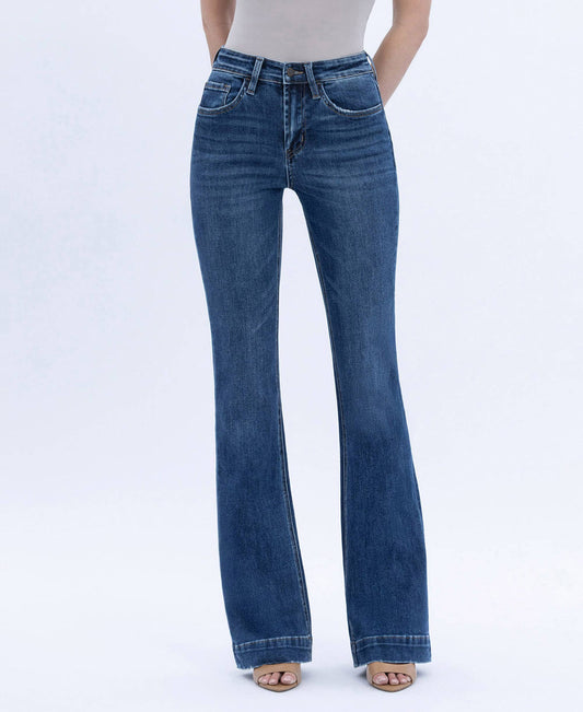 HIGH RISE DARK WASH TROUSER HEM BOOTCUT JEANS T6501: SUSTAINABILITY / 29