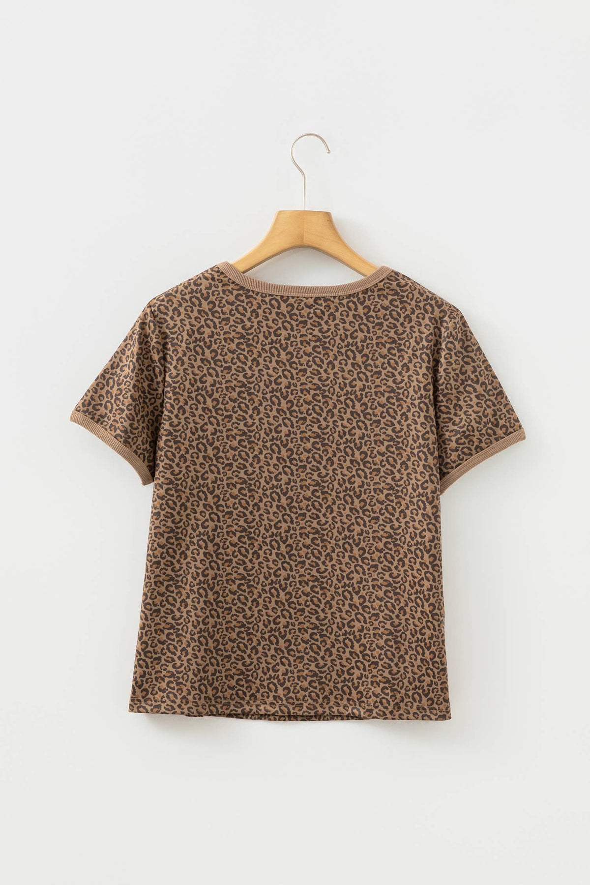 66 Plus Size Leopard Print Ribbed Trim Round Neck Tee (S-4X): Brown / 1X