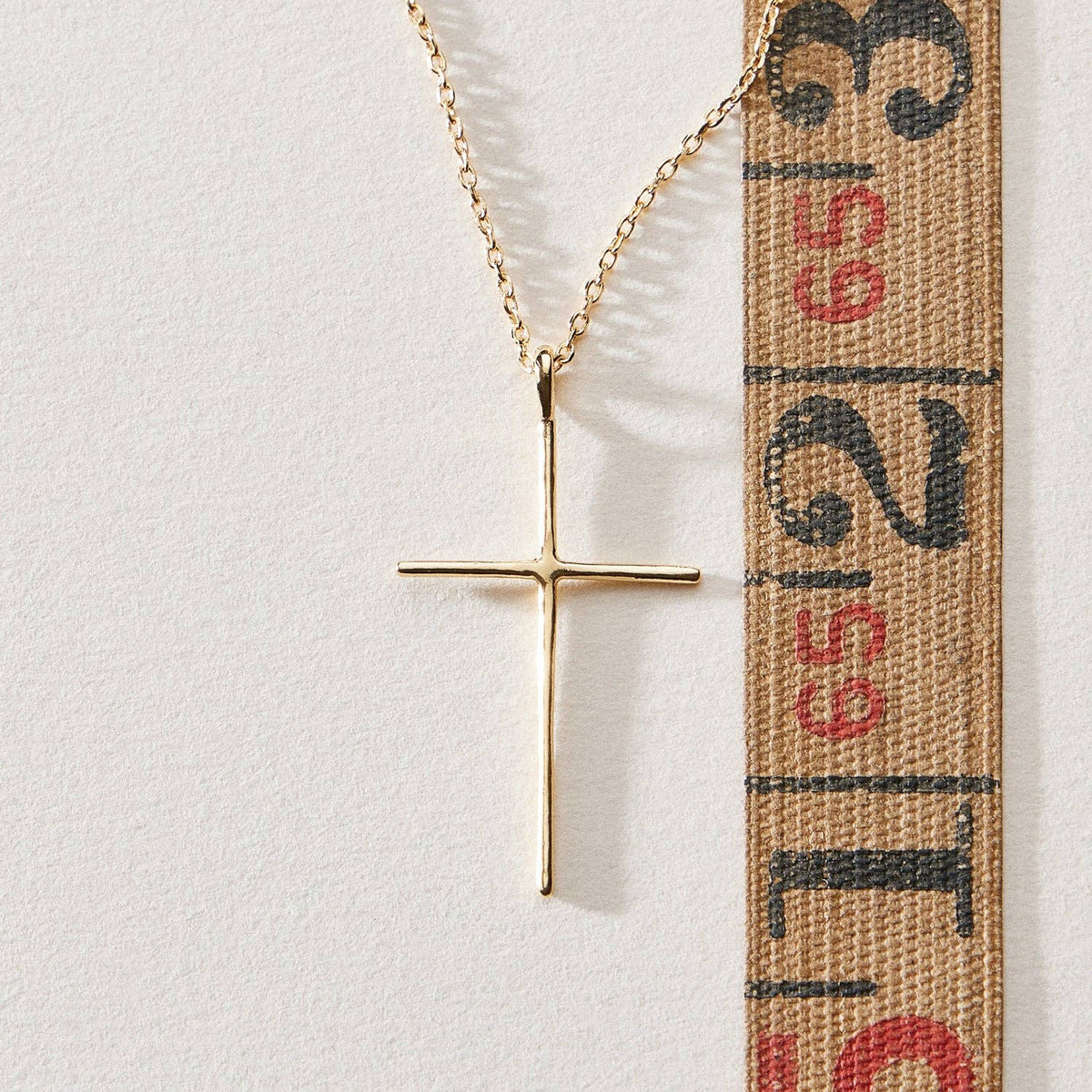 Gold Chain Necklace with Sleek Cross Pendant: Gold