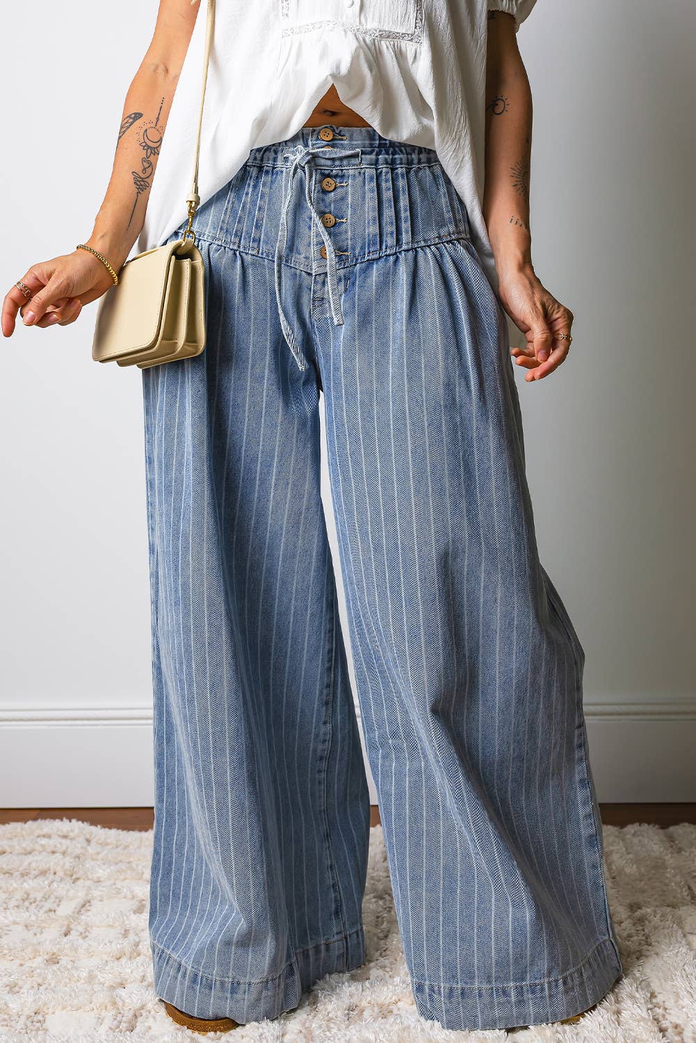 66 Plus Size Button Pleated Drawstring Waist Wide Leg Jeans: Blue / 2X