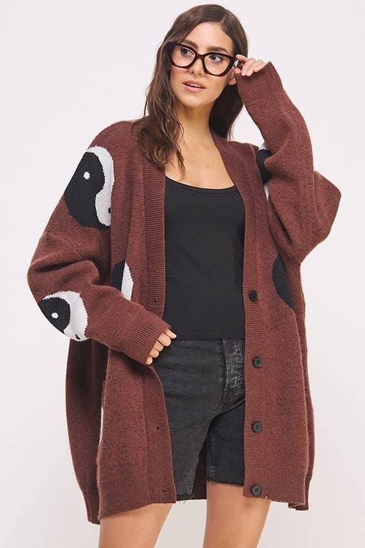 OVER SIZED YIN YANG CARDIGAN: Brown / S/M