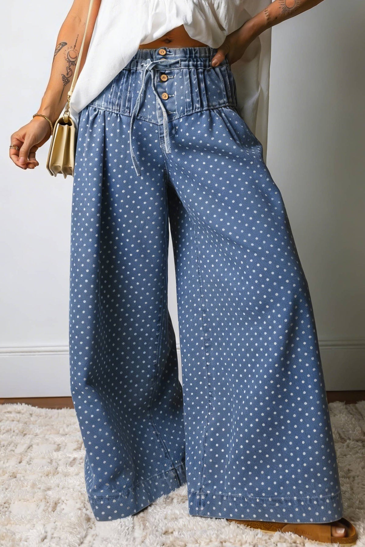 66 Plus Size Button Pleated Drawstring Waist Wide Leg Jeans: Blue / 1X