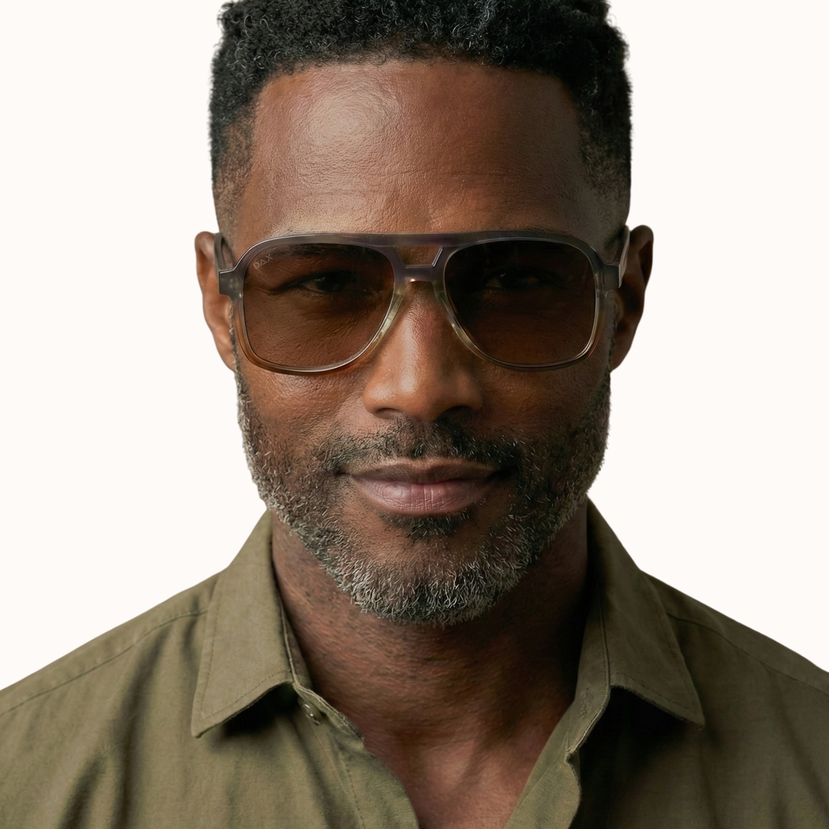 Cruz - Unisex Aviator Sunglasses – Polarized Hair-Friendly: Grey Gradient