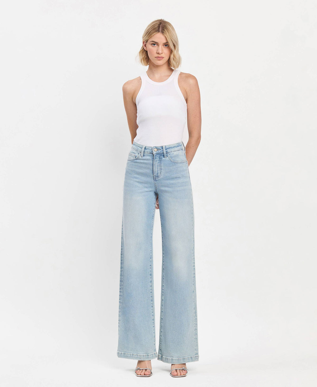 HIGH RISE FULL LENGTH LIGHT WASH WIDE LEG JEANS V3468: OPTIMISTIC / 28