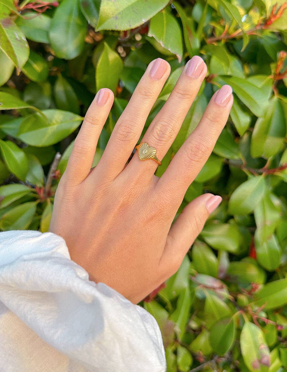 Radiant Heart Ring: 8