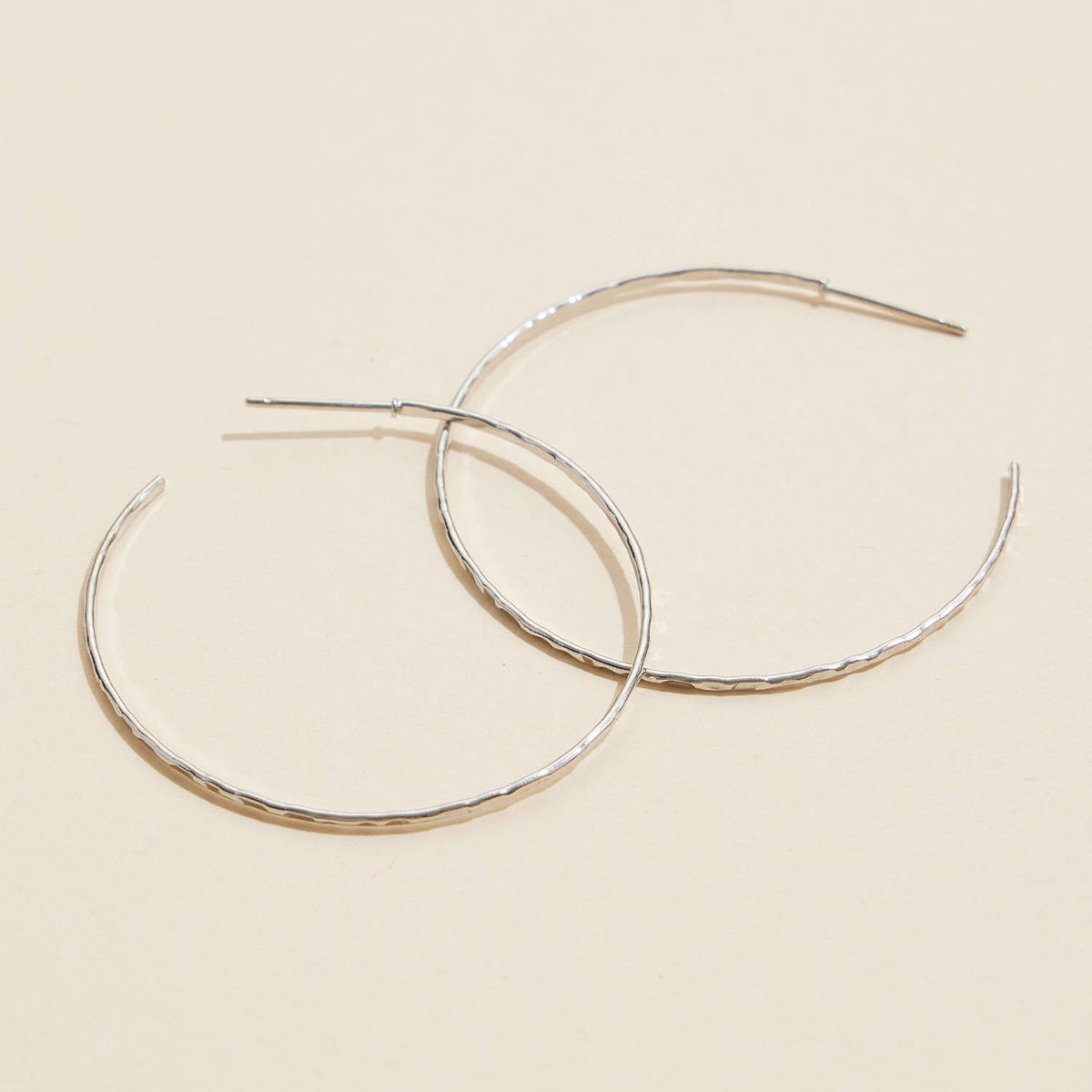 18K Gold Dip Wire Open Hoop Earrings: Gold / One / 4DE38010