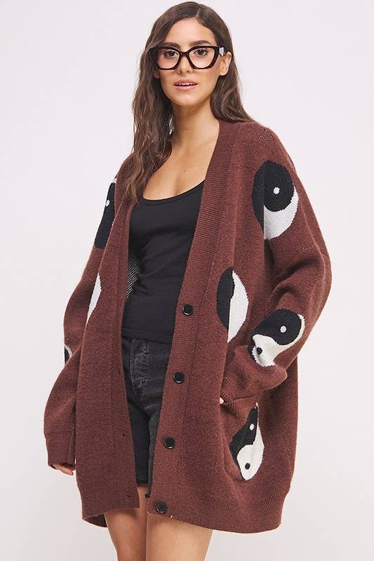 OVER SIZED YIN YANG CARDIGAN: Brown / L/XL