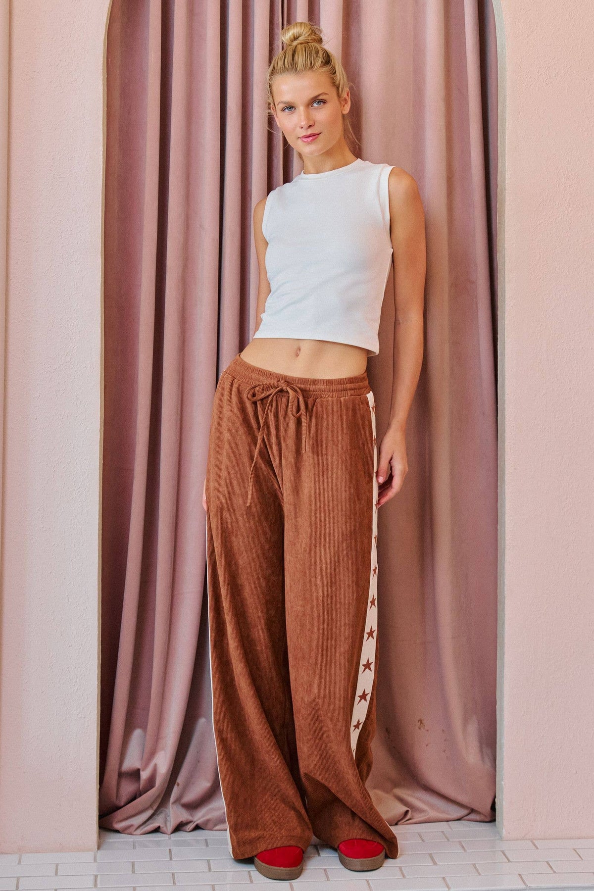 STAR STRIPE CORDUROY WIDE LEG PANTS: Black / XL