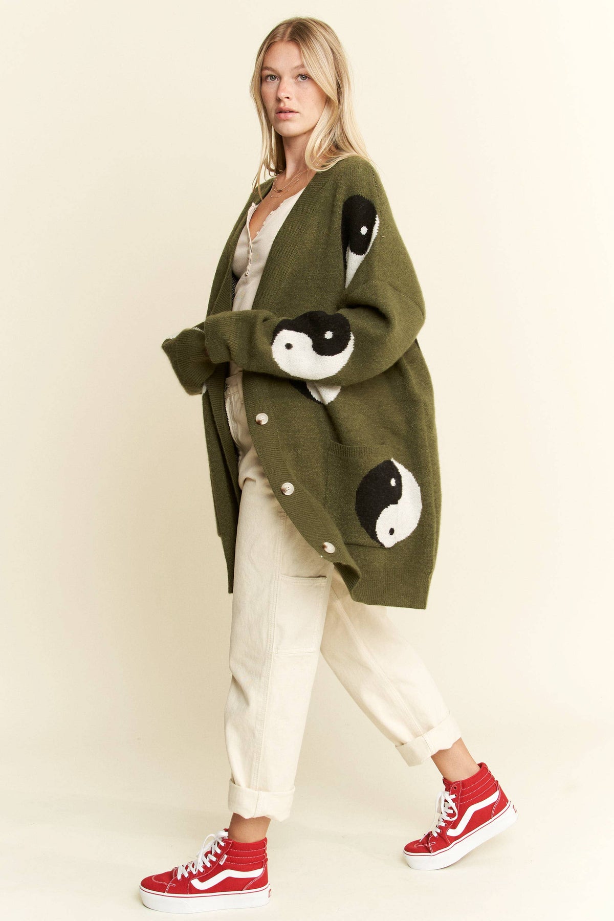 OVER SIZED YIN YANG CARDIGAN: Brown / L/XL