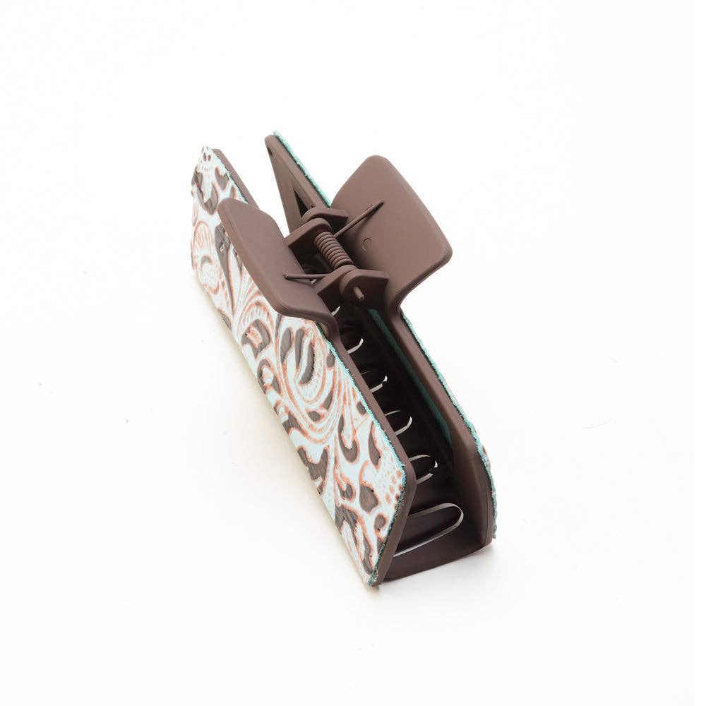 High Vista Hair Comb Clip In Dark Brown: Black-White