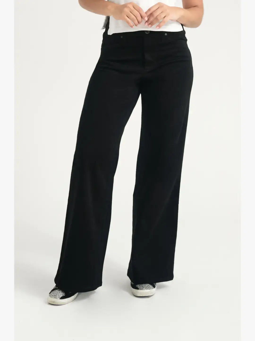 Petite 28" Better Butter Wide Leg Jeans in Black: 2P/26P