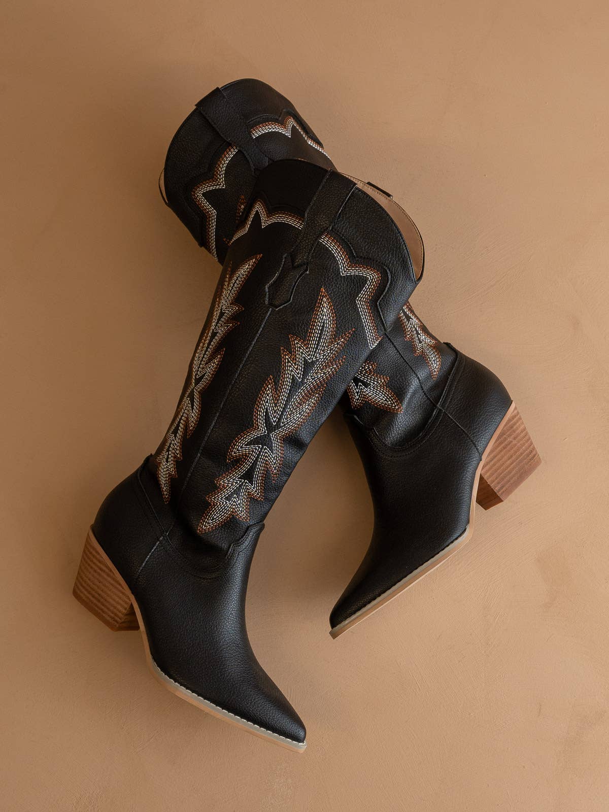 The Ainsley Black | Embroidered Cowboy Western Boot: Black / 9
