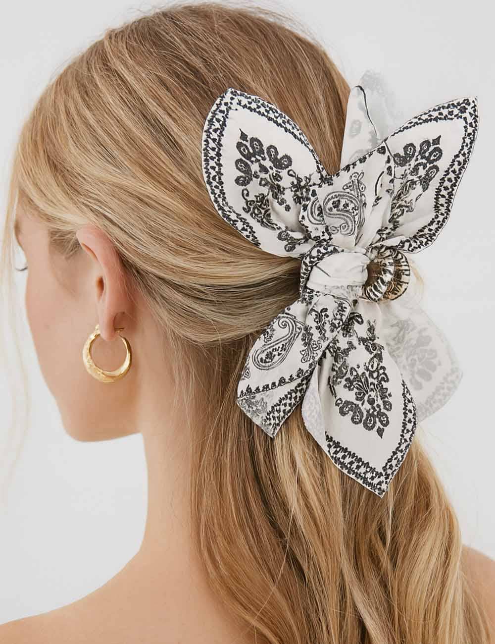 Ladies Chic Paisley Floral Print Bow Knot Hair Clip: Black / OS