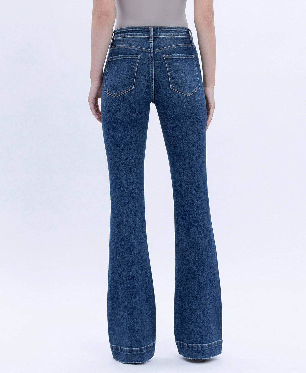 HIGH RISE DARK WASH TROUSER HEM BOOTCUT JEANS T6501: SUSTAINABILITY / 27