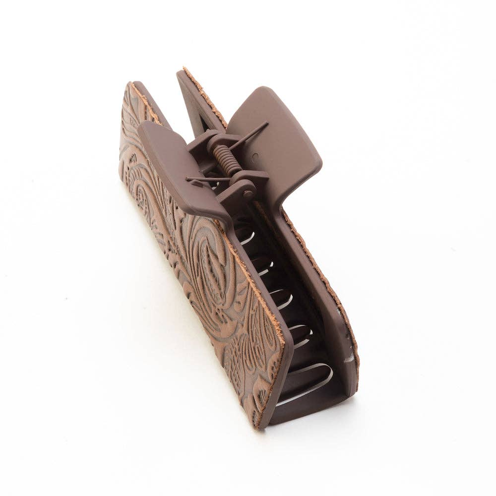 High Vista Hair Comb Clip In Dark Brown: Black-White