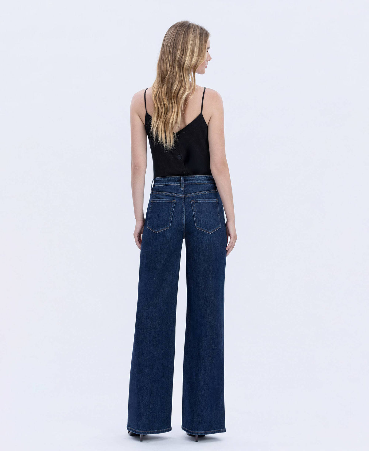 SUPER HIGH RISE FULL LENGTH DARK WASH WIDE JEANS T6937: UPLIFTED JEWEL / 32