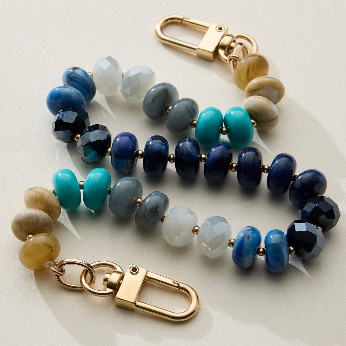 Mixed Bead Bag Keychain with Gold Clasps: BL / ONE