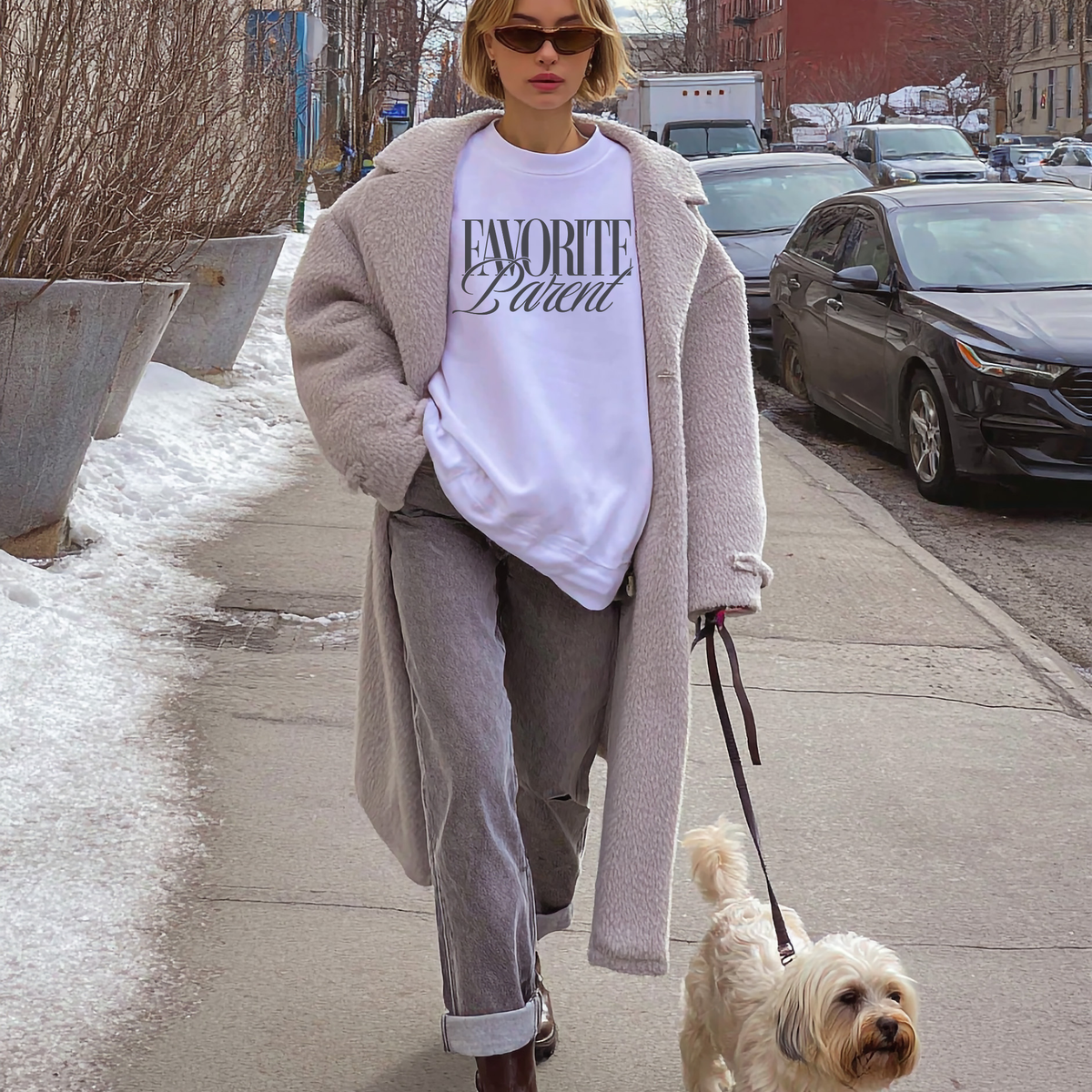 Favorite Parent Crewneck Sweatshirt – Funny Minimalist Graph: Ash Grey / M
