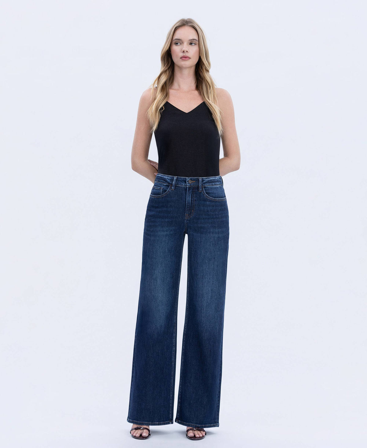 SUPER HIGH RISE FULL LENGTH DARK WASH WIDE JEANS T6937: UPLIFTED JEWEL / 32