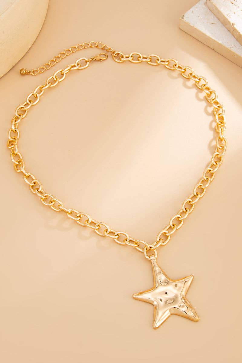 Star Pendant Chain Necklace: SILVER / One Size